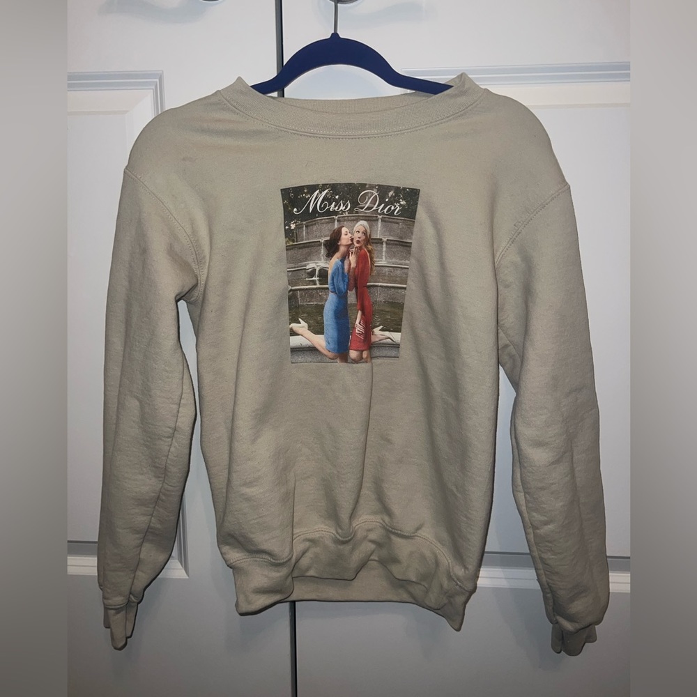 Nude Gossip Girls “Miss Dior” GraphiCream Crewneck Pullover Small Hoodie Small